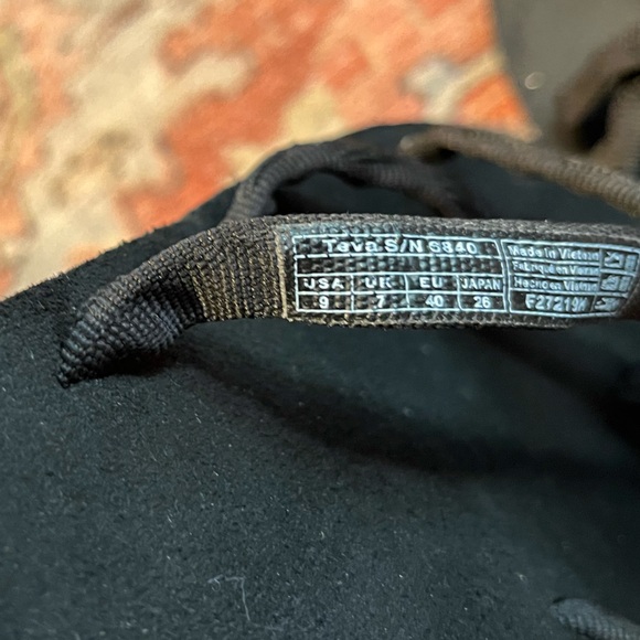 Teva Women’s 9 Sandals - Picture 6 of 6